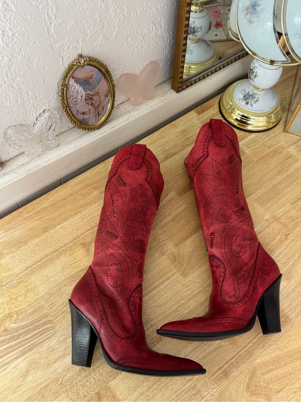 Whimsical BCBG Girls Red Western Cowboy Boots Pointed Toe Block Heel Size 5.5 - Picture 15 of 16